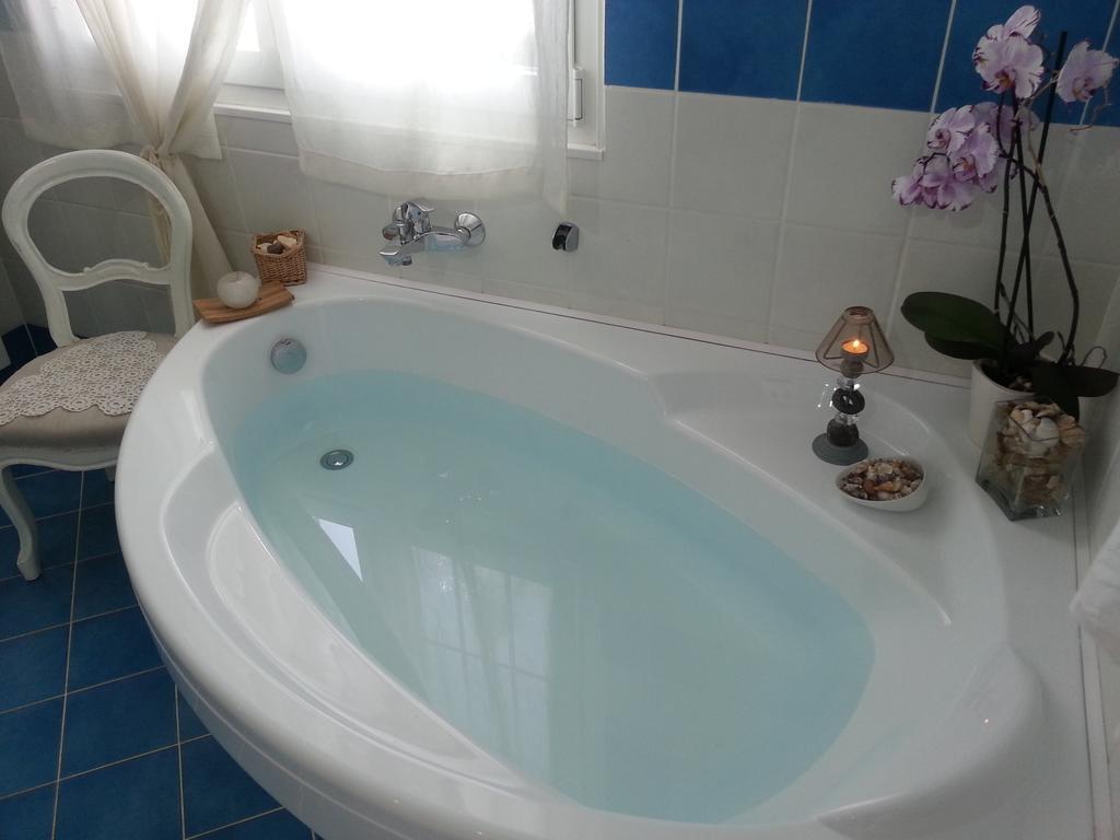 Message In A Bottle Bed And Breakfast Camporosso  Exterior photo